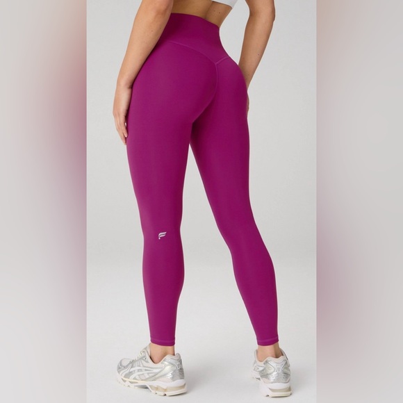 Fabletics PureLuxe Berry Crush, High-Waisted 7/8 Legging | XS | NWT - Picture 4 of 12